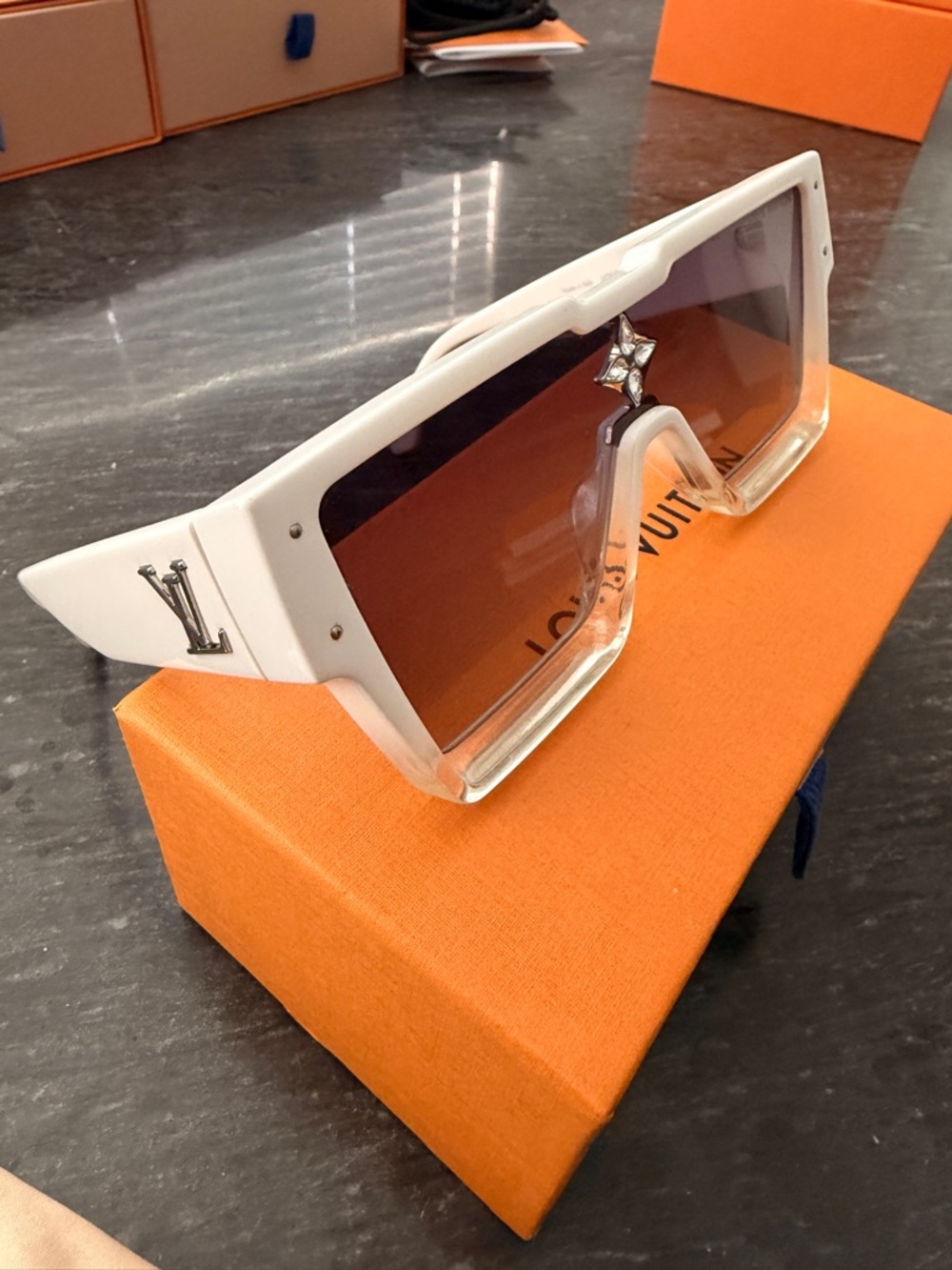 Louis Vuitton White cyclone Sunglasses E